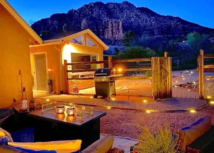Stargazing Retreat Glowing Red Rock Views * Sedona