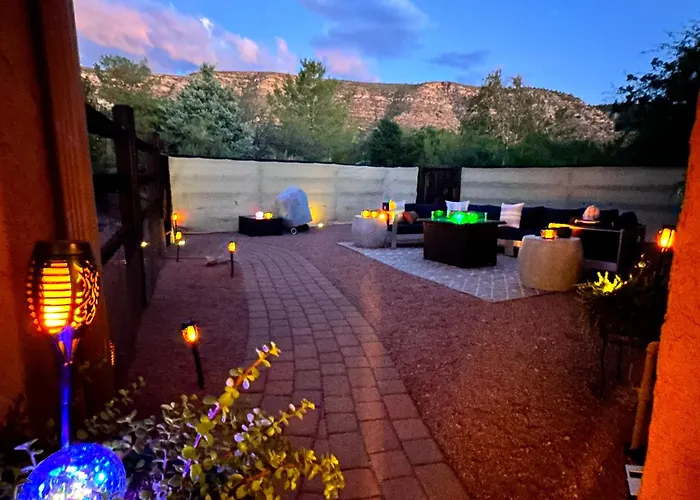 Stargazing Retreat Glowing Red Rock Views Holiday home Sedona