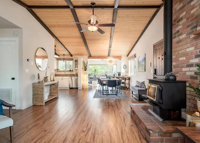 Stargazing Retreat Glowing Red Rock Views Sedona