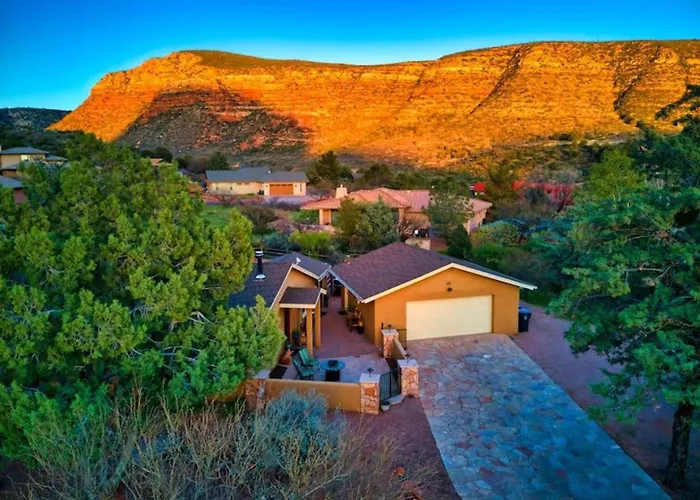 Holiday home Stargazing Retreat Glowing Red Rock Views