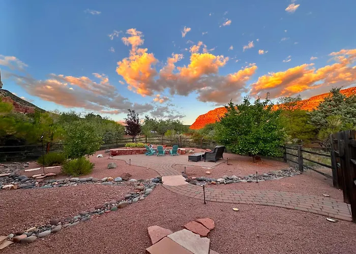 Stargazing Retreat Glowing Red Rock Views * Sedona